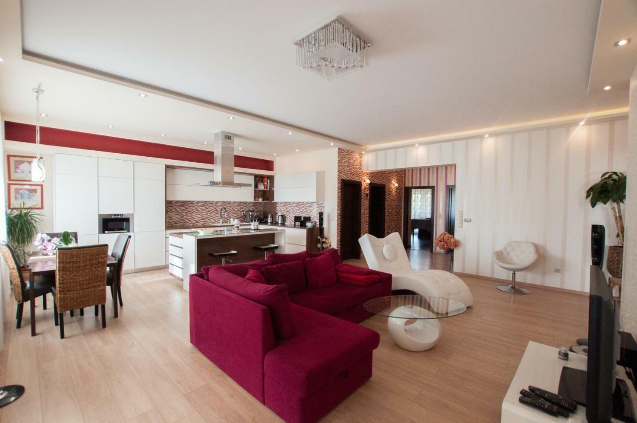 Prestige Apartment Komárno Eksteriør bilde